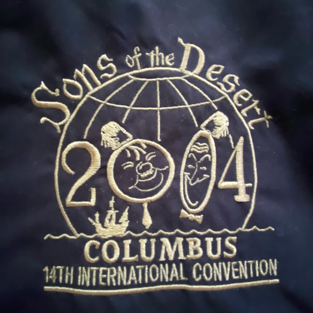 Men’s zippered jacket